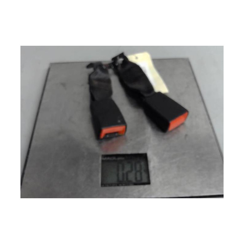 Attache ceinture arriere gauche CITROEN C3 2