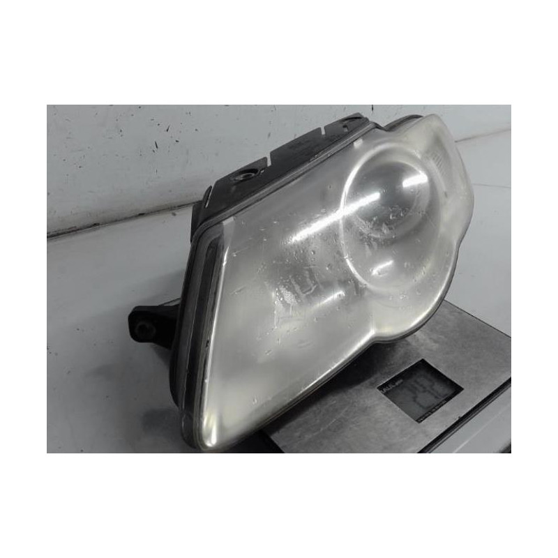 Optique avant principal gauche (feux)(phare) VOLKSWAGEN PASSAT 5
