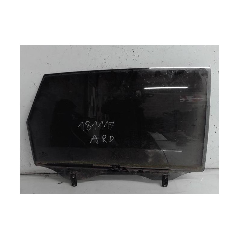 Vitre arriere droit HYUNDAI TUCSON 1