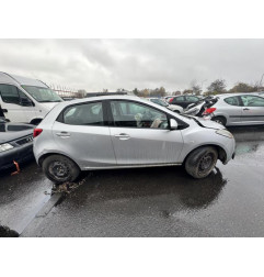 Feu arriere principal droit (feux) MAZDA 2 2 Photo n°10