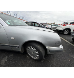 Feu arriere principal droit (feux) MERCEDES CLASSE E 210 Photo n°16