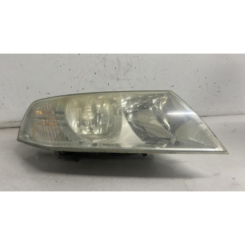 Optique avant principal droit (feux)(phare) SKODA OCTAVIA 2