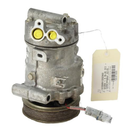 Compresseur clim NISSAN NV250 Photo n°1