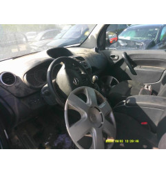 Attache ceinture avant gauche NISSAN NV250 Photo n°4