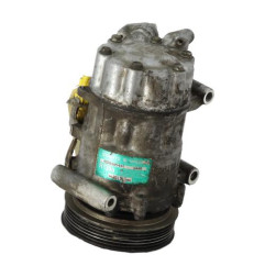 Compresseur clim PEUGEOT 206 Photo n°1