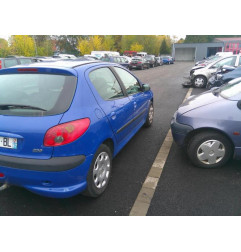 Compresseur clim PEUGEOT 206 Photo n°10