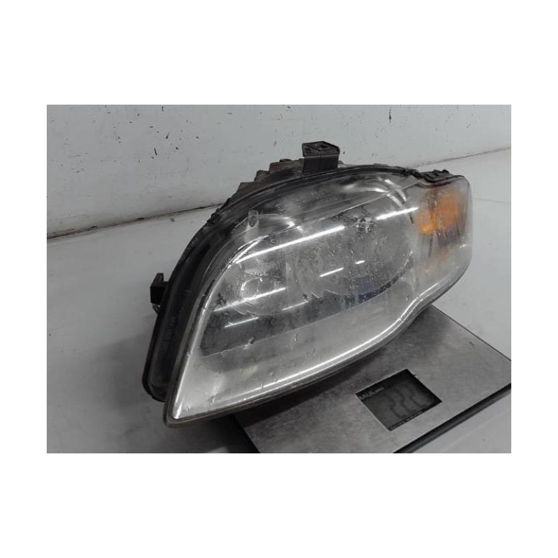 Optique avant principal gauche (feux)(phare) AUDI A4 2