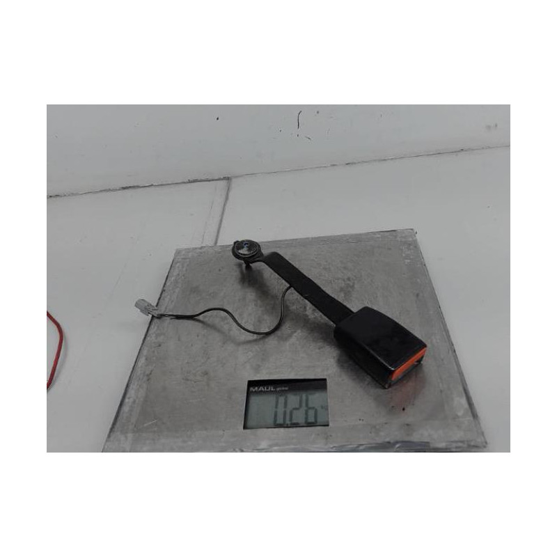 Attache ceinture avant gauche RENAULT CLIO 4