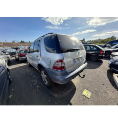 Aile avant droit MERCEDES CLASSE M 163 Photo n°12