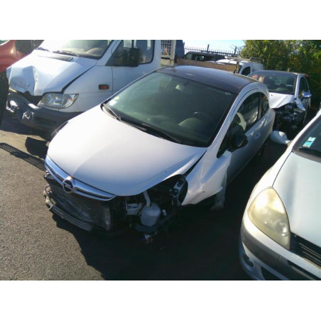 Porte avant droit OPEL CORSA D Photo n°1