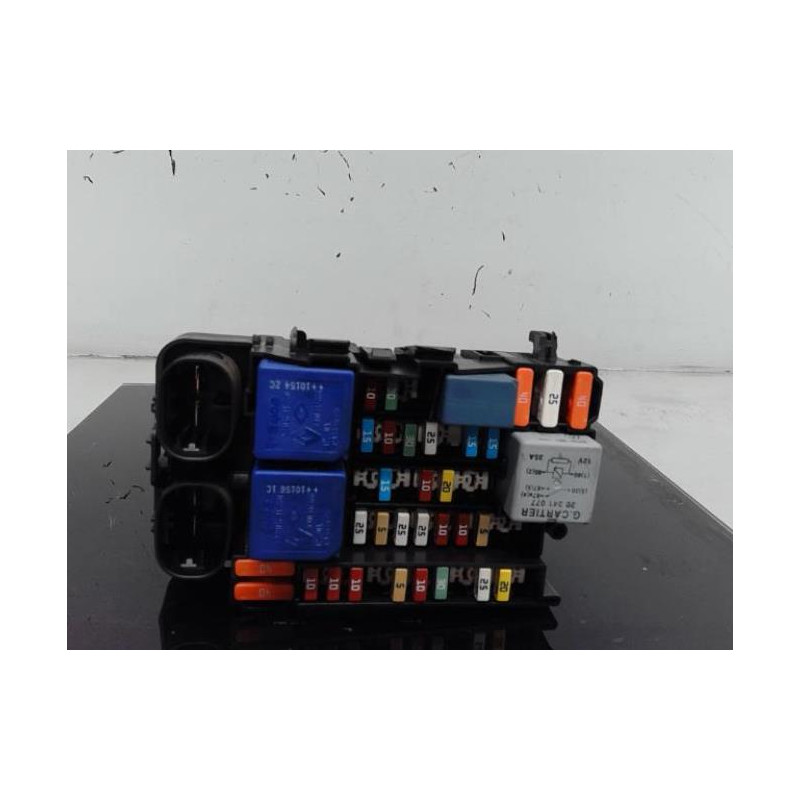 Porte fusible RENAULT GRAND SCENIC 3 Photo n°2