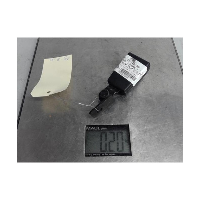 Attache ceinture arriere droit OPEL ASTRA J