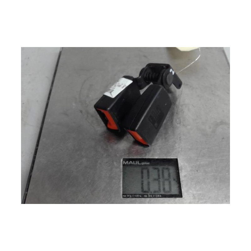 Attache ceinture arriere gauche OPEL ASTRA J