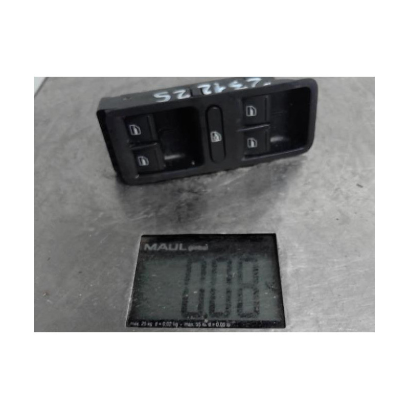 Interrupteur de leve vitre avant gauche VOLKSWAGEN POLO 5