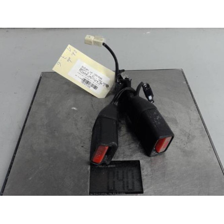 Attache ceinture arriere droit SUZUKI SWIFT 5 Photo n°1