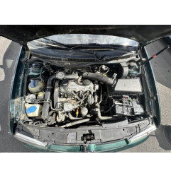 Compresseur clim VOLKSWAGEN GOLF 4 Photo n°8