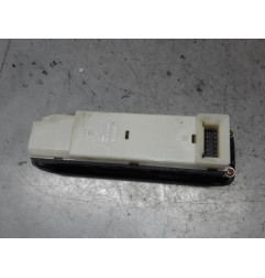 Interrupteur de leve vitre avant gauche MITSUBISHI PAJERO 3