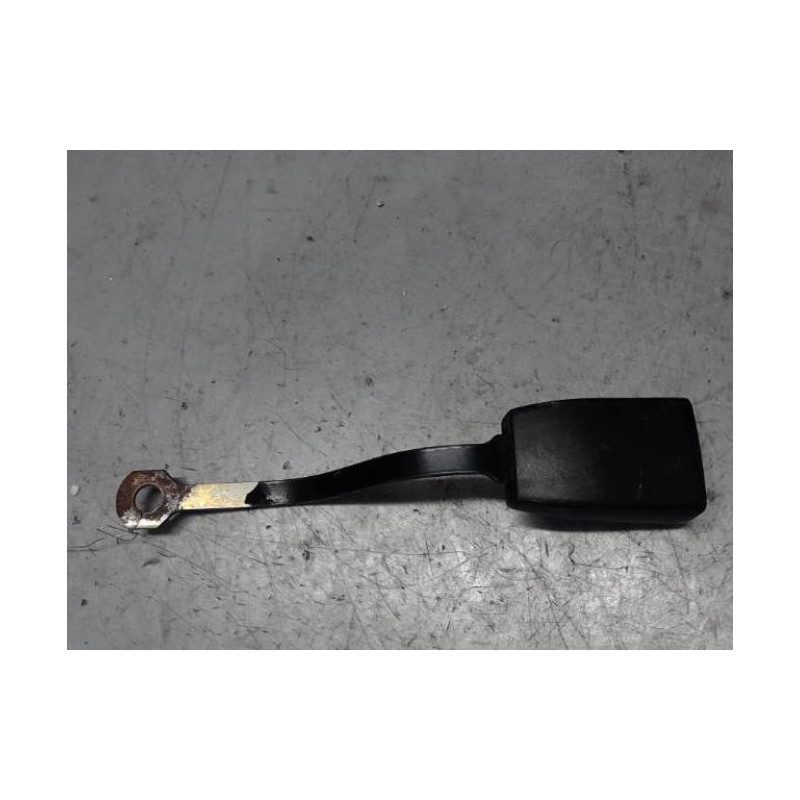 Attache ceinture avant droit LADA NIVA