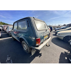 Attache ceinture avant droit LADA NIVA Photo n°17