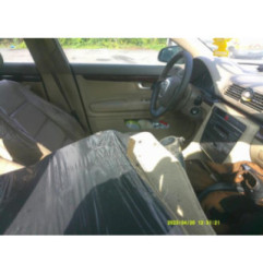 Feu arriere secondaire droit (feux) AUDI A4 2 Photo n°9