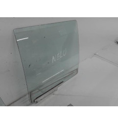 Vitre arriere droit SUZUKI SWIFT 3 Photo n°3