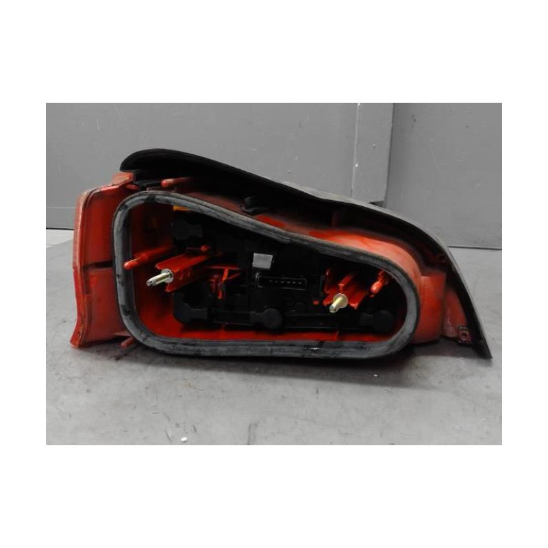 Feu arriere principal droit (feux) PEUGEOT 106