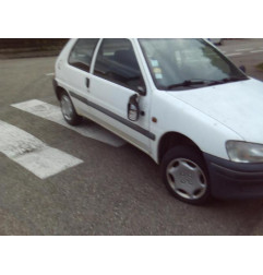 Feu arriere principal droit (feux) PEUGEOT 106 Photo n°4