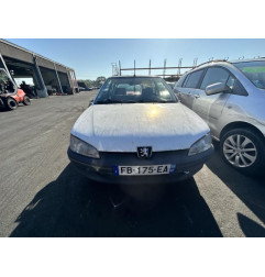 Feu arriere principal droit (feux) PEUGEOT 106 Photo n°8