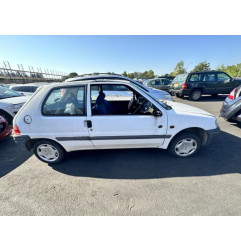 Feu arriere principal droit (feux) PEUGEOT 106 Photo n°12