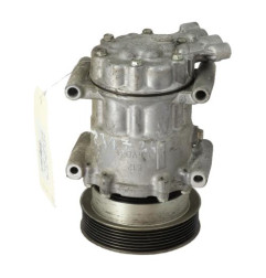Compresseur clim RENAULT CLIO 3 Photo n°4