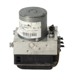 Bloc ABS (freins anti-blocage) BMW X3 E83 Photo n°4