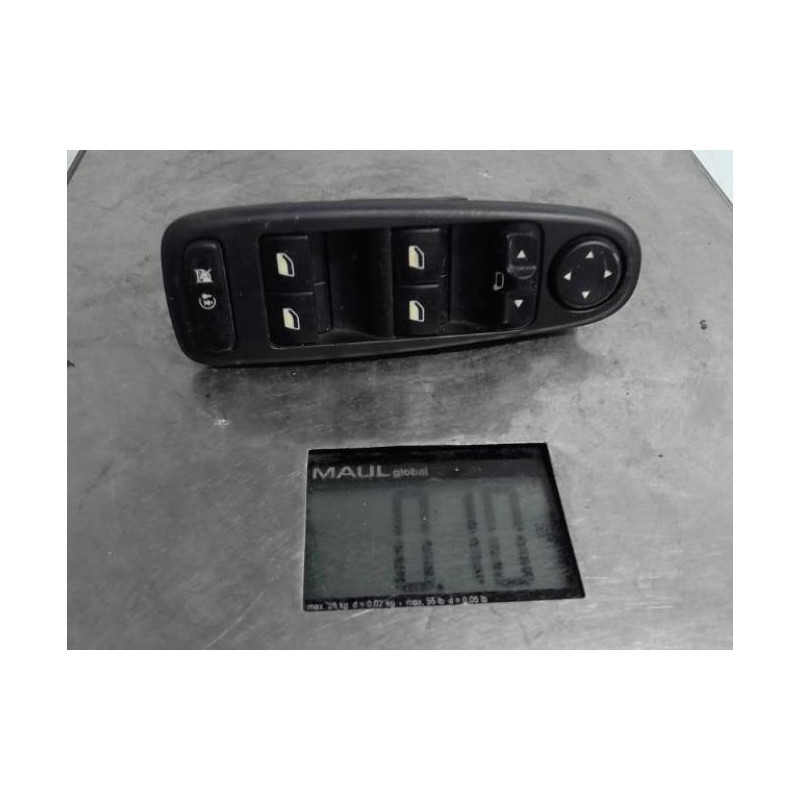 Interrupteur de leve vitre avant gauche CITROEN C4 GRAND PICASSO 1