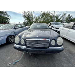 Feu arriere principal droit (feux) MERCEDES CLASSE E 210 Photo n°10