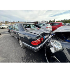 Feu arriere principal droit (feux) MERCEDES CLASSE E 210 Photo n°18