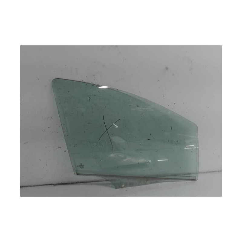 Vitre avant droit PEUGEOT 207