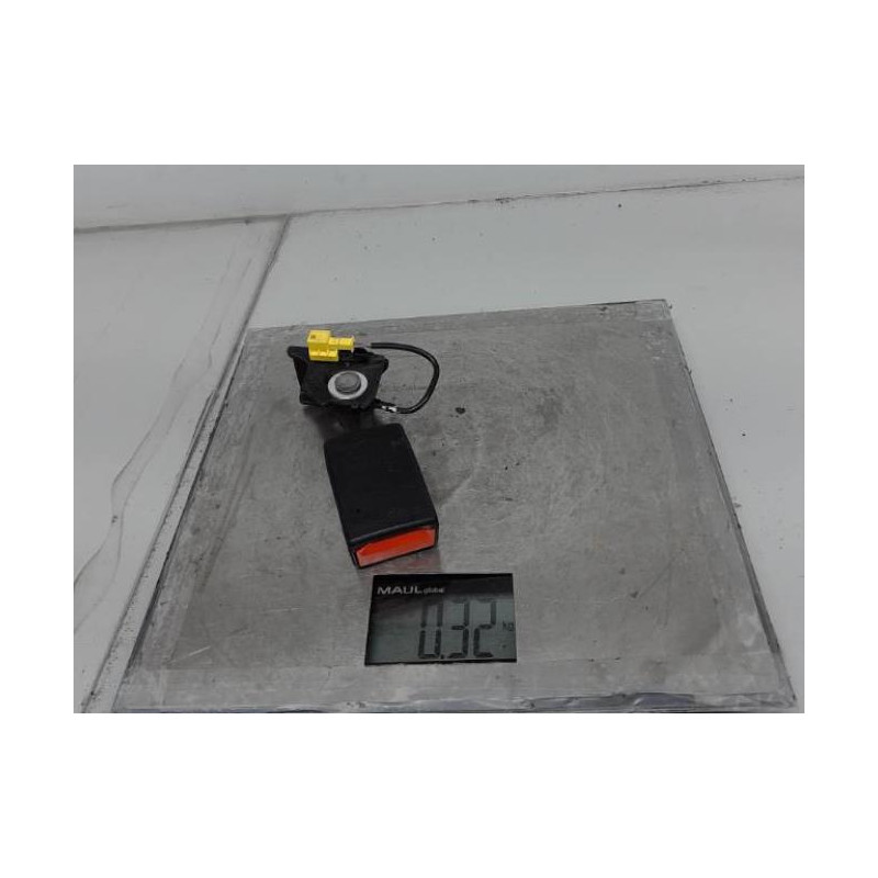 Attache ceinture arriere gauche MERCEDES CLASSE B 246