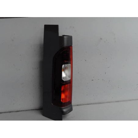 Feu arriere principal gauche (feux) RENAULT TRAFIC 3 COURT Photo n°1