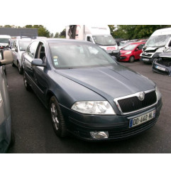 Optique avant principal droit (feux)(phare) SKODA OCTAVIA 2 Photo n°14