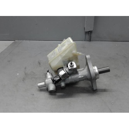 Maitre cylindre (freinage) MERCEDES CLASSE C 203 Photo n°1