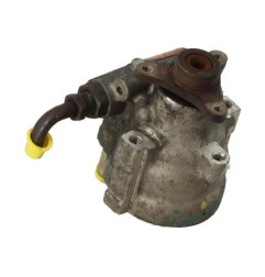 Pompe de direction TOYOTA YARIS 2 Photo n°1