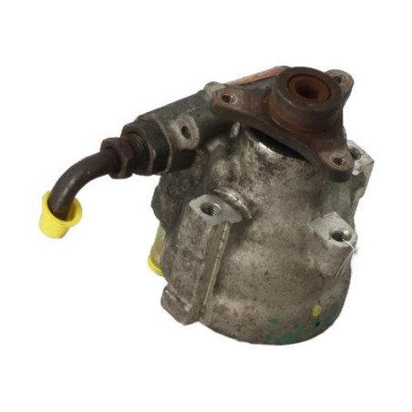 Pompe de direction TOYOTA YARIS 2 Photo n°1