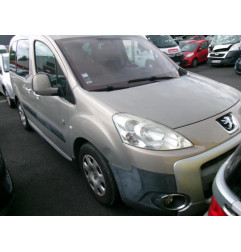 Attache ceinture arriere droit PEUGEOT PARTNER 2 Photo n°4