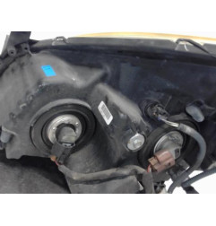 Optique avant principal droit (feux)(phare) TOYOTA COROLLA VERSO 2 Photo n°1