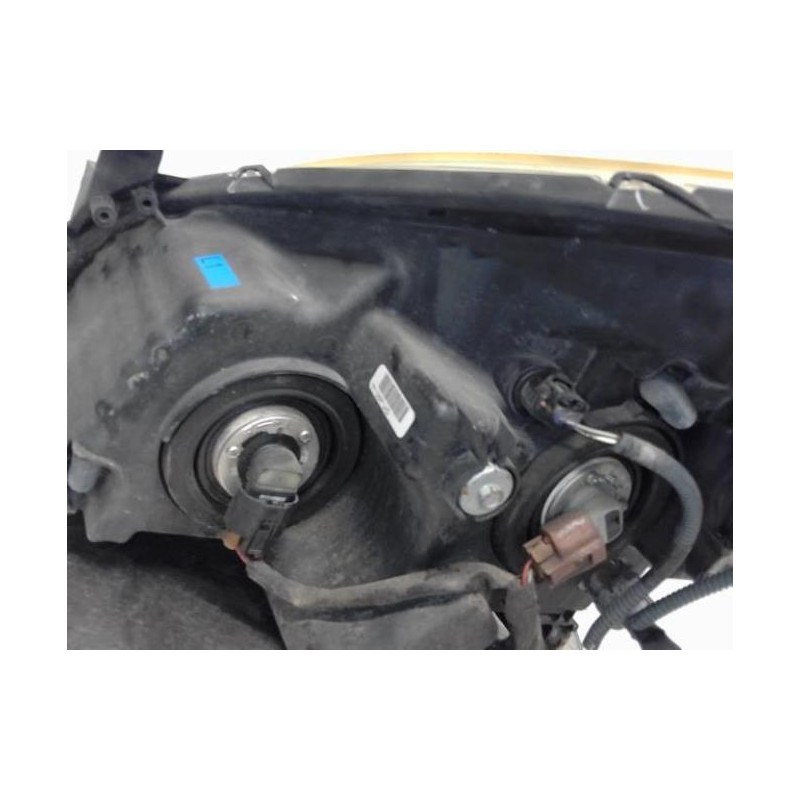 Optique avant principal droit (feux)(phare) TOYOTA COROLLA VERSO 2