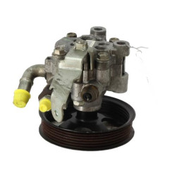 Pompe de direction TOYOTA COROLLA VERSO 2 Photo n°1