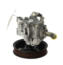 Pompe de direction TOYOTA COROLLA VERSO 2 Photo n°3