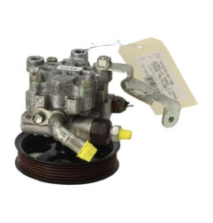 Pompe de direction TOYOTA COROLLA VERSO 2 Photo n°4