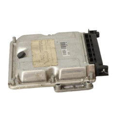 Calculateur moteur PEUGEOT 406 Photo n°6