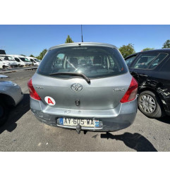 Compteur TOYOTA YARIS 2 Photo n°12