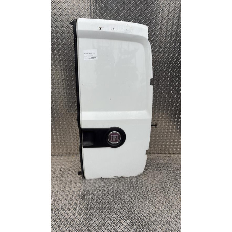Porte de coffre droit FIAT DOBLO 2